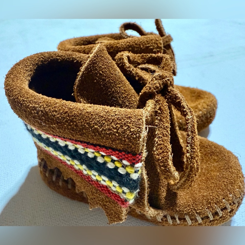 Minnetonka Brown Suede Kids Moccasins with Multicolor Woven Trim